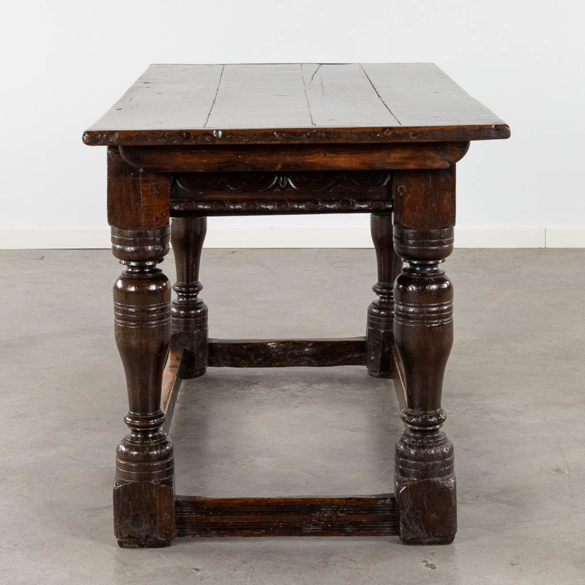 An antique payment table/side table. Oak, 18th C. (L:72 x W:142 x H:76 cm) - Bild 9 aus 16