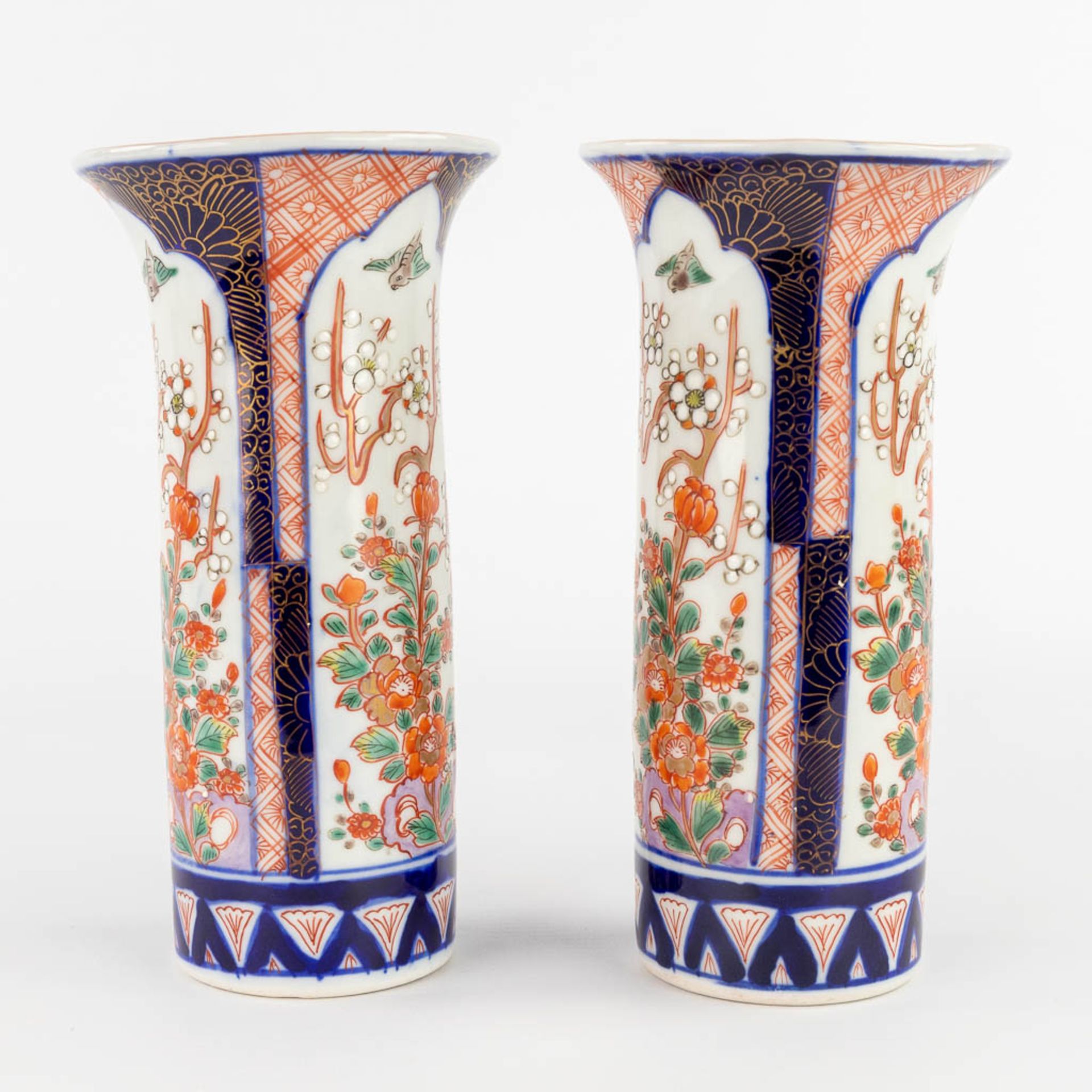 A 5-piece 'Kaststel', Japanese Imari porcelain. (H:22 x D:11 cm) - Image 19 of 21