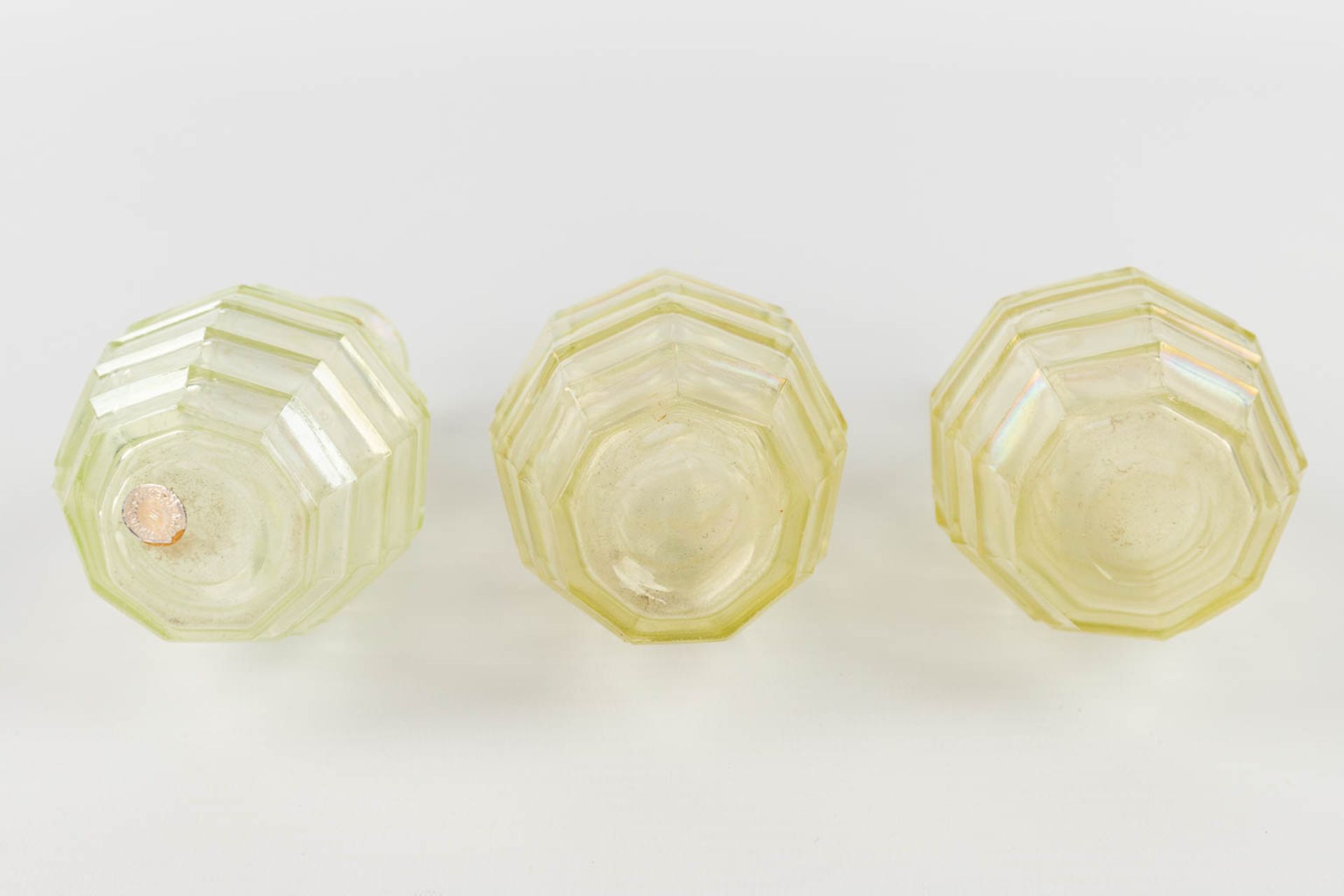 A 9-piece perfume set, made of Uranium glass. (H:21 x D:9 cm) - Image 9 of 15