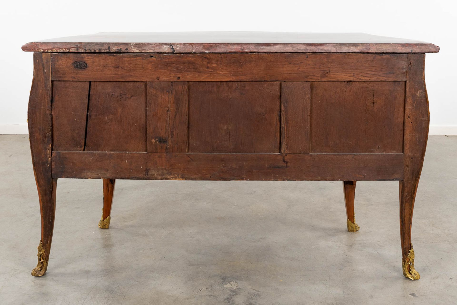 Pierre Roussel (1723-1782) A two-drawer commode, mounted with ormolu bronze. 18th C. (L:63 x W:150 x - Bild 19 aus 22