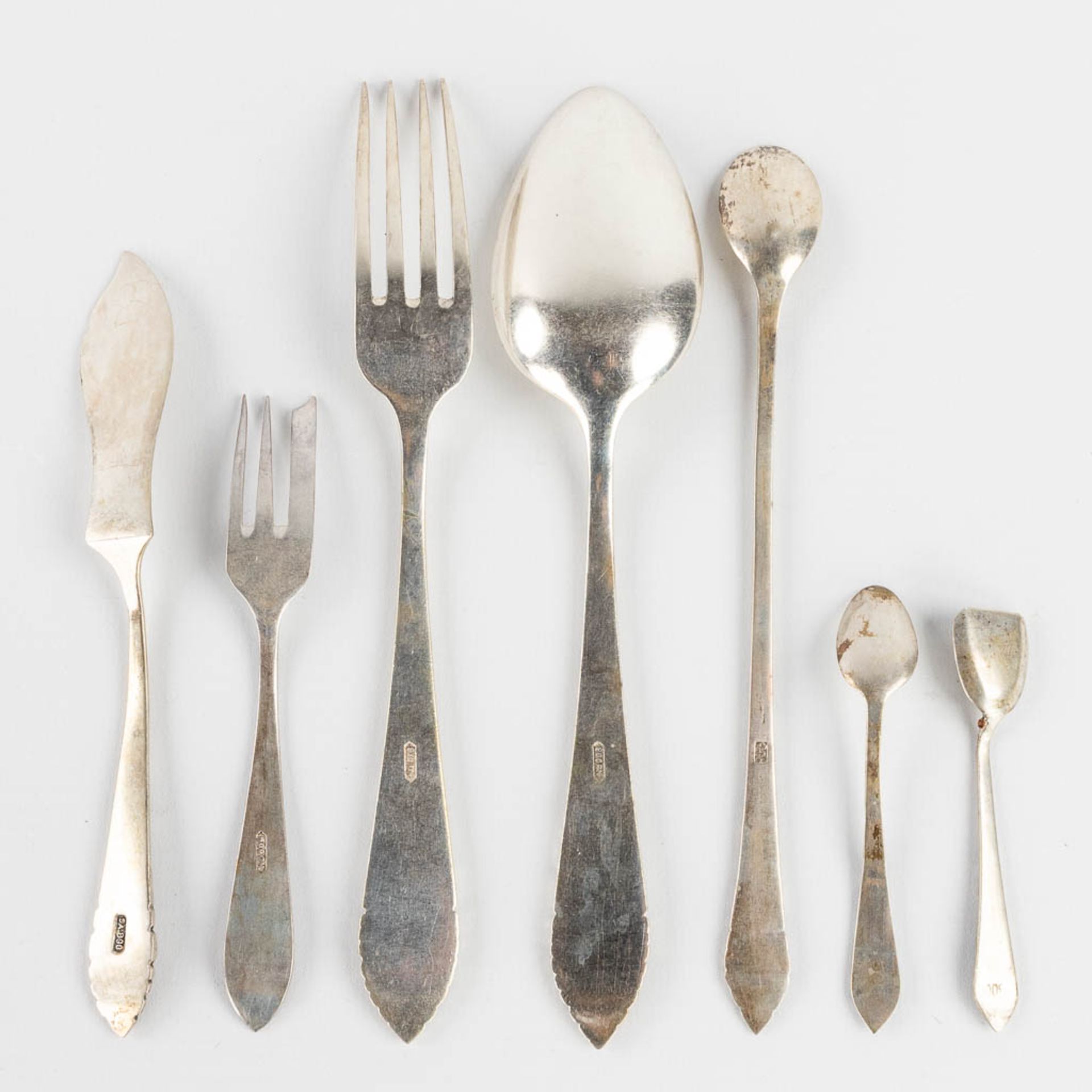 61 pieces of silver cutlery and accessories. (L:29 cm) - Image 13 of 22