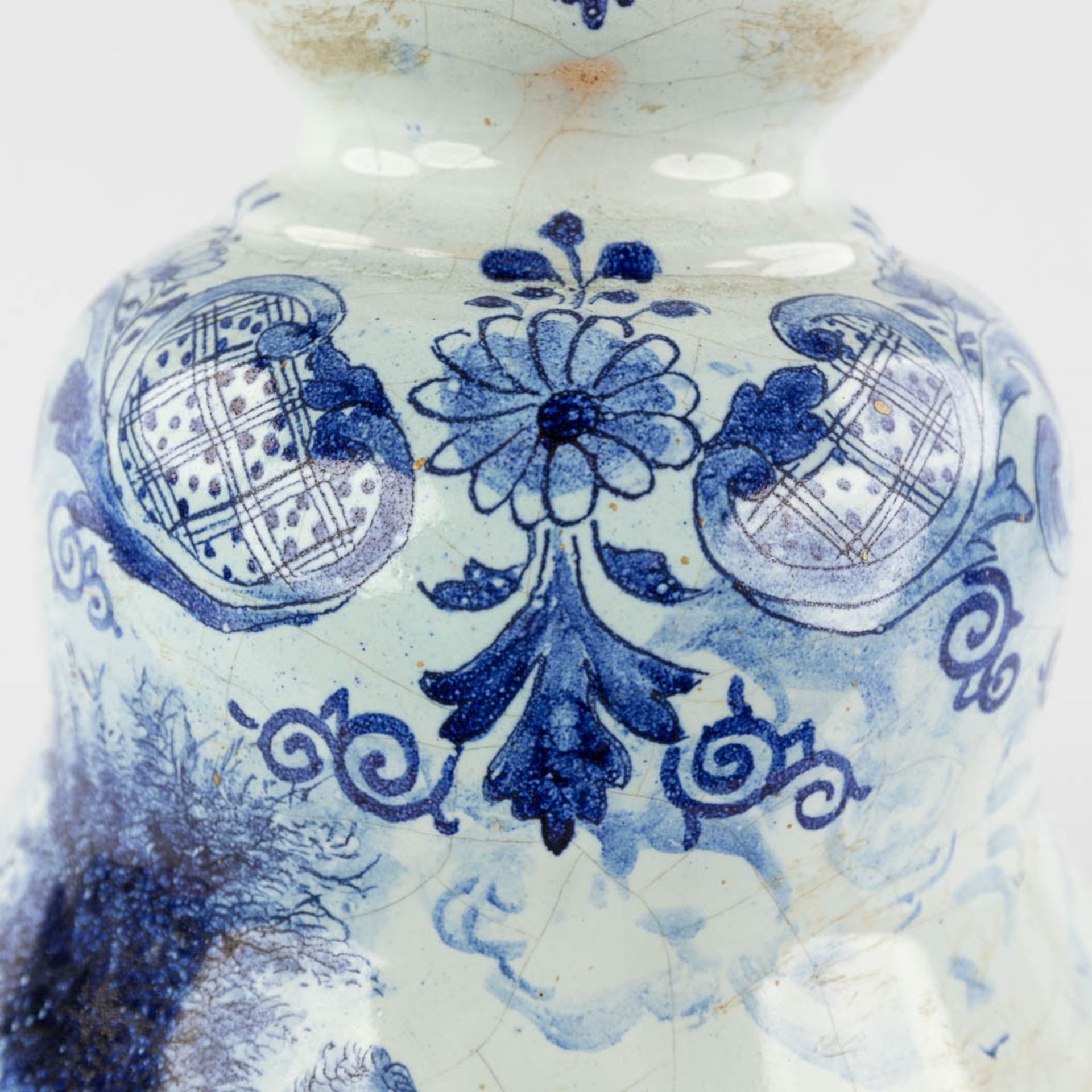 Delft, an antique pitcher with romantic scène, blue-white faience. 18th c. (L:17 x W:20 x H:33 cm) - Image 14 of 20