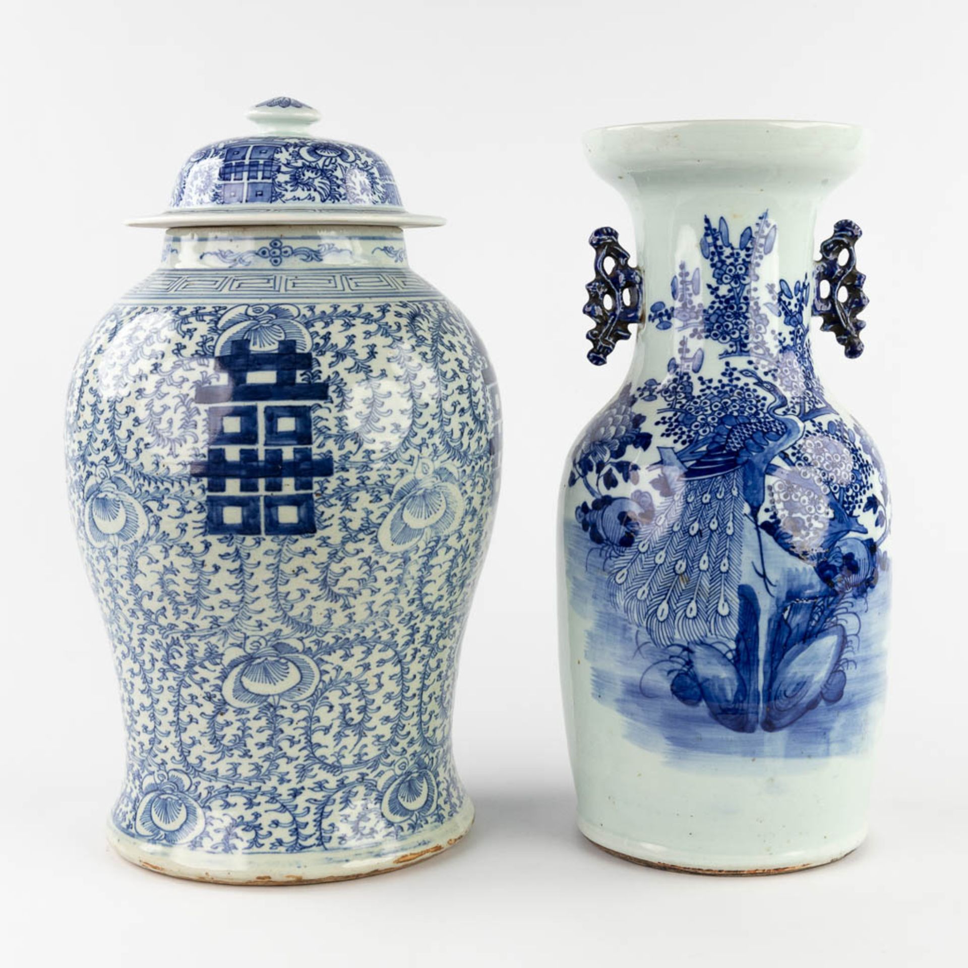 Two Chinese vases, of which one with a lid. Blue-white decor. 19th/20th C. (H:45 x D:25 cm) - Image 3 of 13