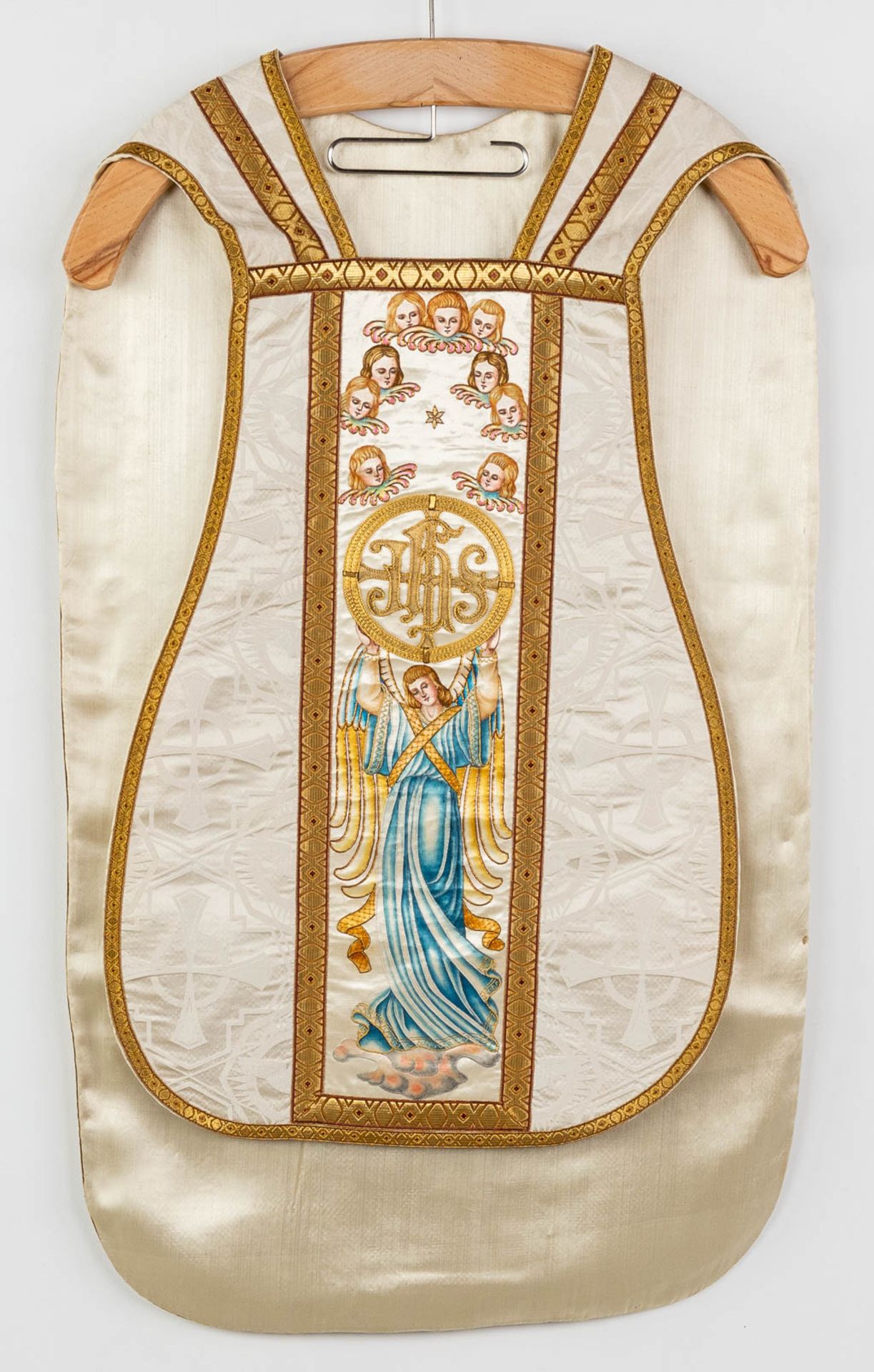 A set of Lithurgical Robes and accessories. Thick gold thread and embroideries. - Image 7 of 40