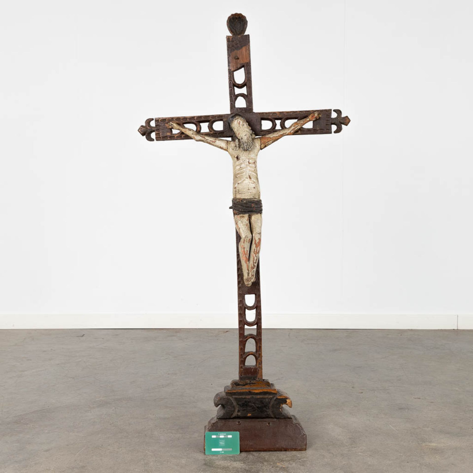 An antique wood-sculptured statue of Jesus on the cross, folk art. 18th C. (W:55 x H:112 cm) - Image 2 of 15