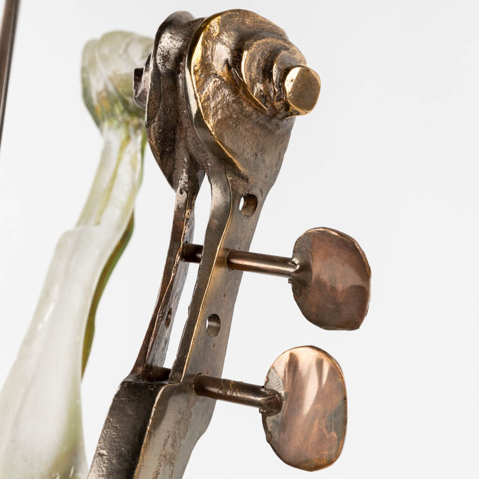 Yves LOHE (1947) 'Violin' bronze and glass. (L:26 x W:40 x H:72 cm) - Image 9 of 13