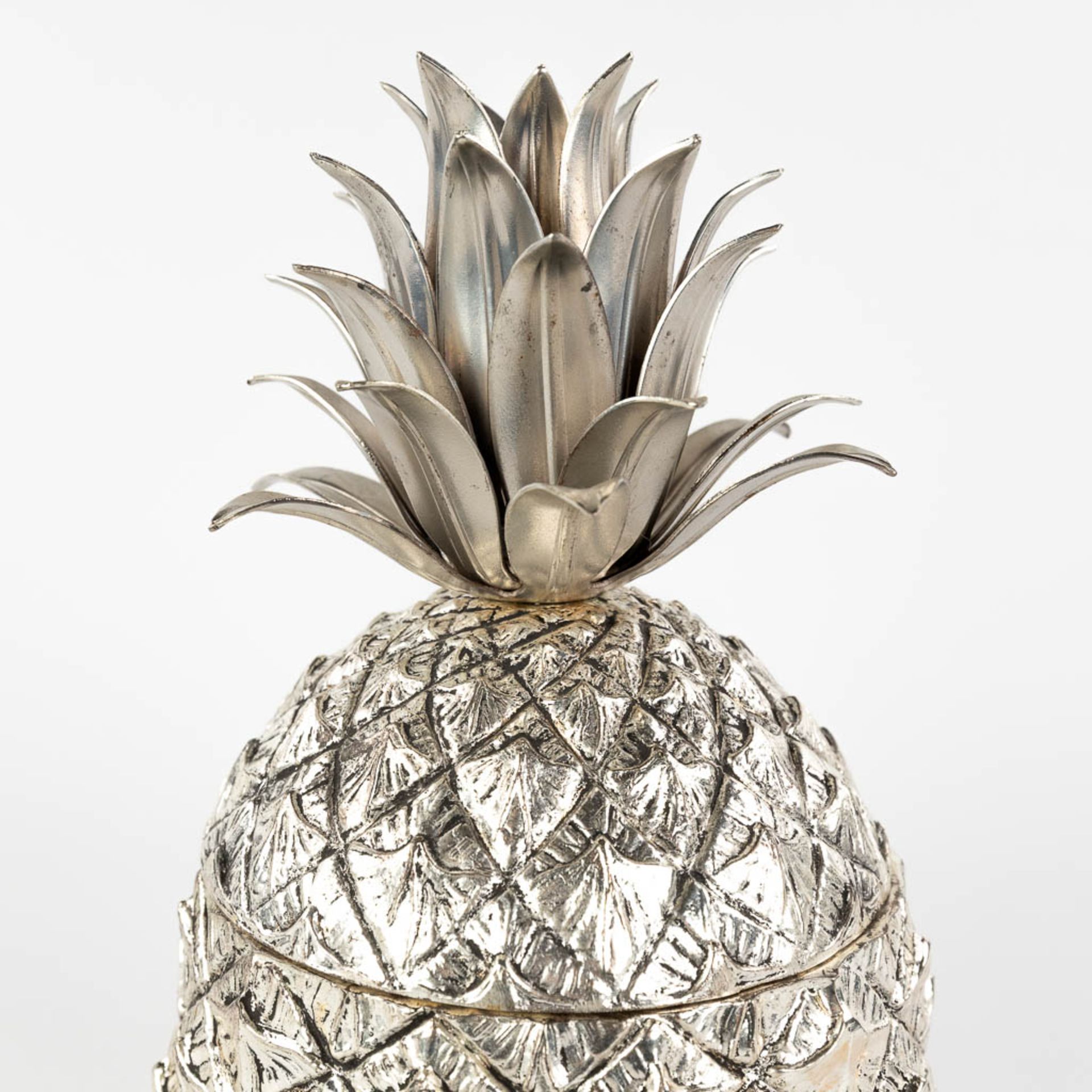 Mauro MANETTI (1946) 'Pineapple' an ice pail. (H:27 x D:13 cm) - Image 6 of 10