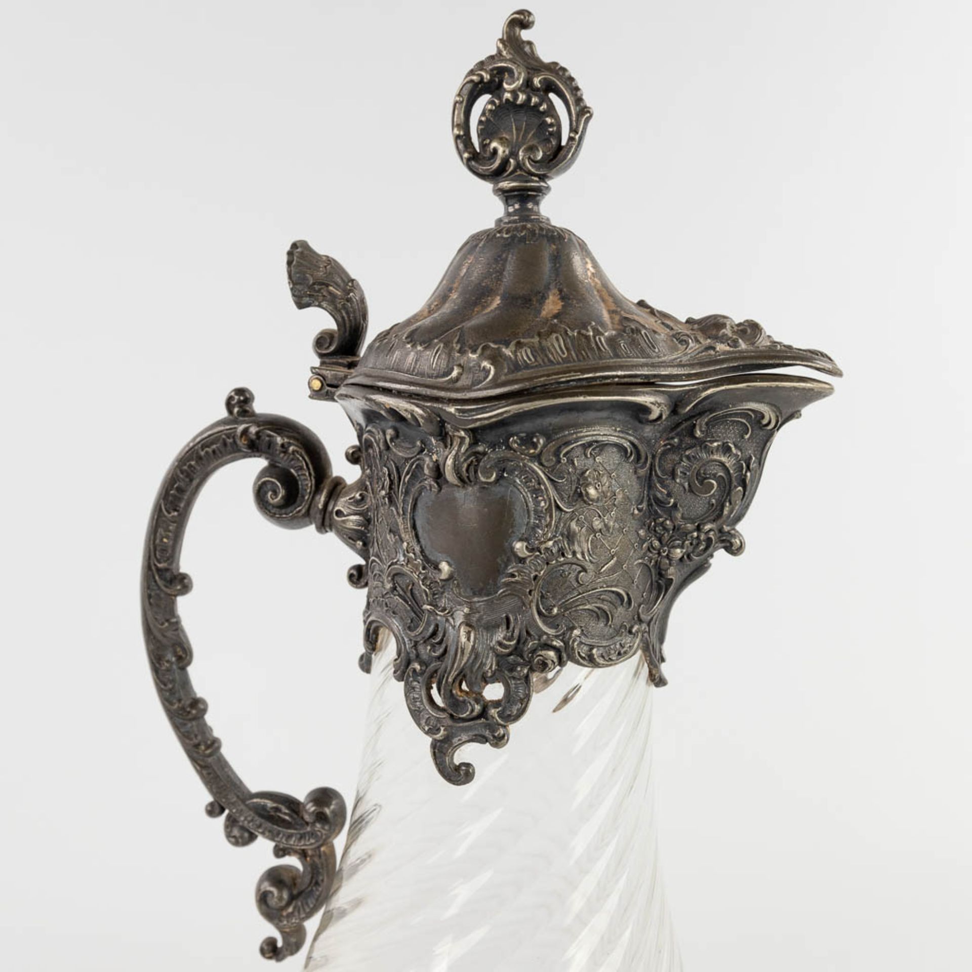 WMF, a pitcher and a vase, silver-plated metal in Art Nouveau style. (L:13,5 x W:18 x H:38 cm) - Image 12 of 15