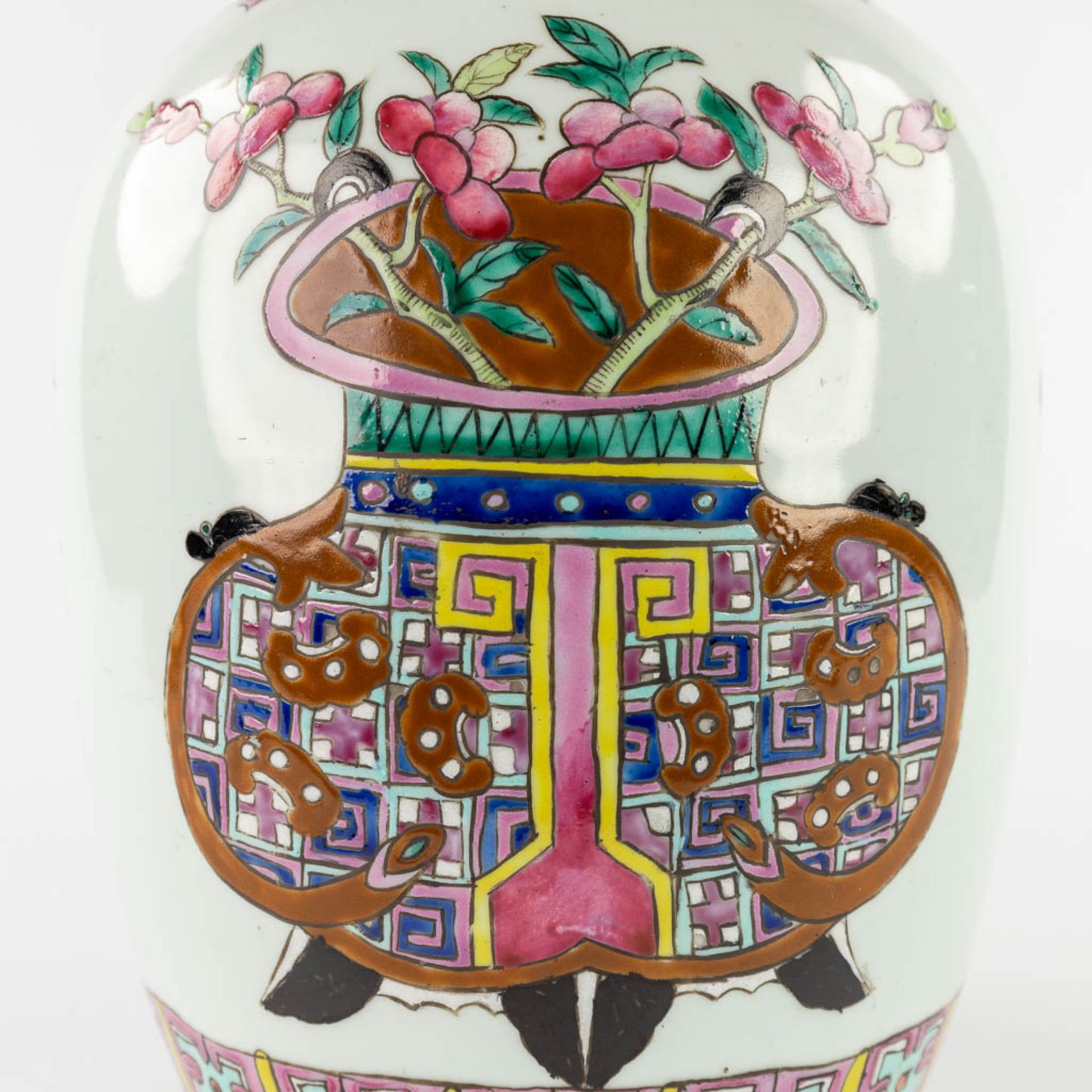 A Chinese ginger jar decorated with a double bonsai and flower vases. (H:30 x D:22 cm) - Image 13 of 14