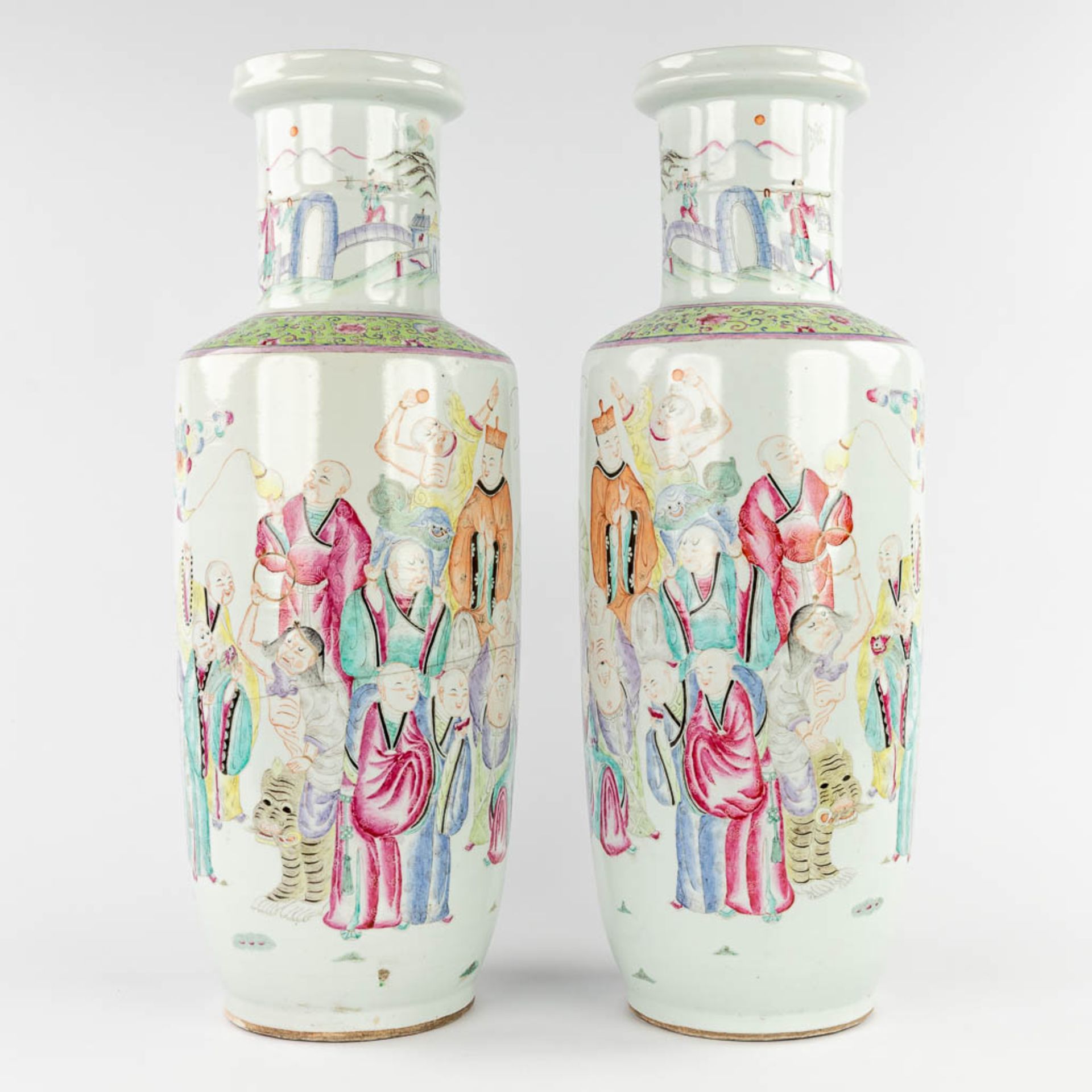 A pair of Chinese Famille Rose vases, decorated with wise men. 19th/20th C. (H:61 x D:21 cm) - Image 7 of 18