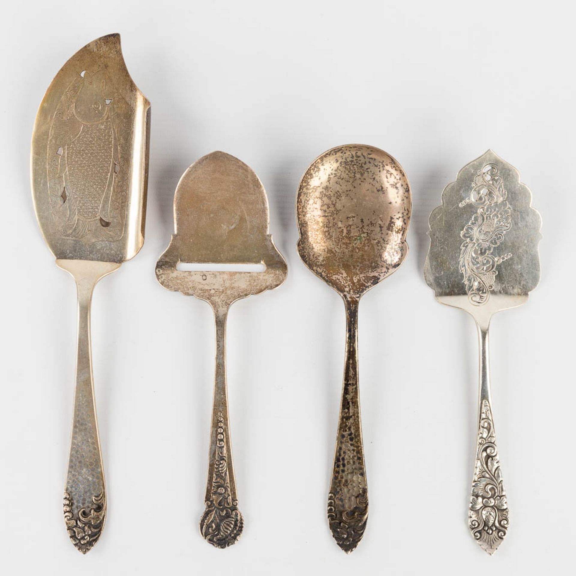 61 pieces of silver cutlery and accessories. (L:29 cm) - Image 17 of 22