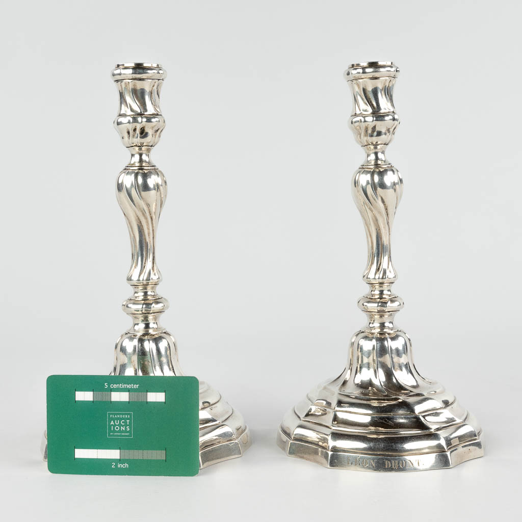 A pair of silver candlesticks / Candle holders, Carolus Benninck, Bruges, 18th C. 582g. (H:23 x D:13 - Image 2 of 11