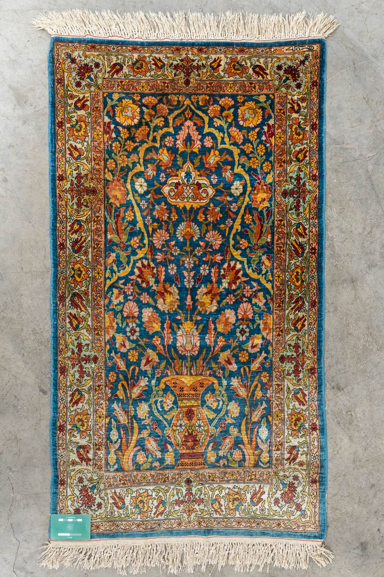 An Oriental hand-made carpet, Ghoum, Signed. (L:108 x W:60 cm) - Bild 2 aus 11