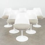 Eero SAARINEN (1910-1961) for Knoll, 6 dining room chairs. (L:55 x W:50 x H:81 cm)