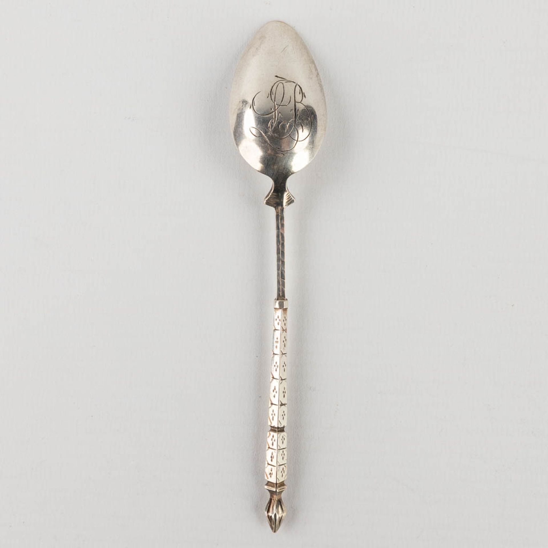Two Ecrins with silver spoons, added 1 Ecrin with pieces of silver-plated cutlery marked Boulinger. - Bild 16 aus 18