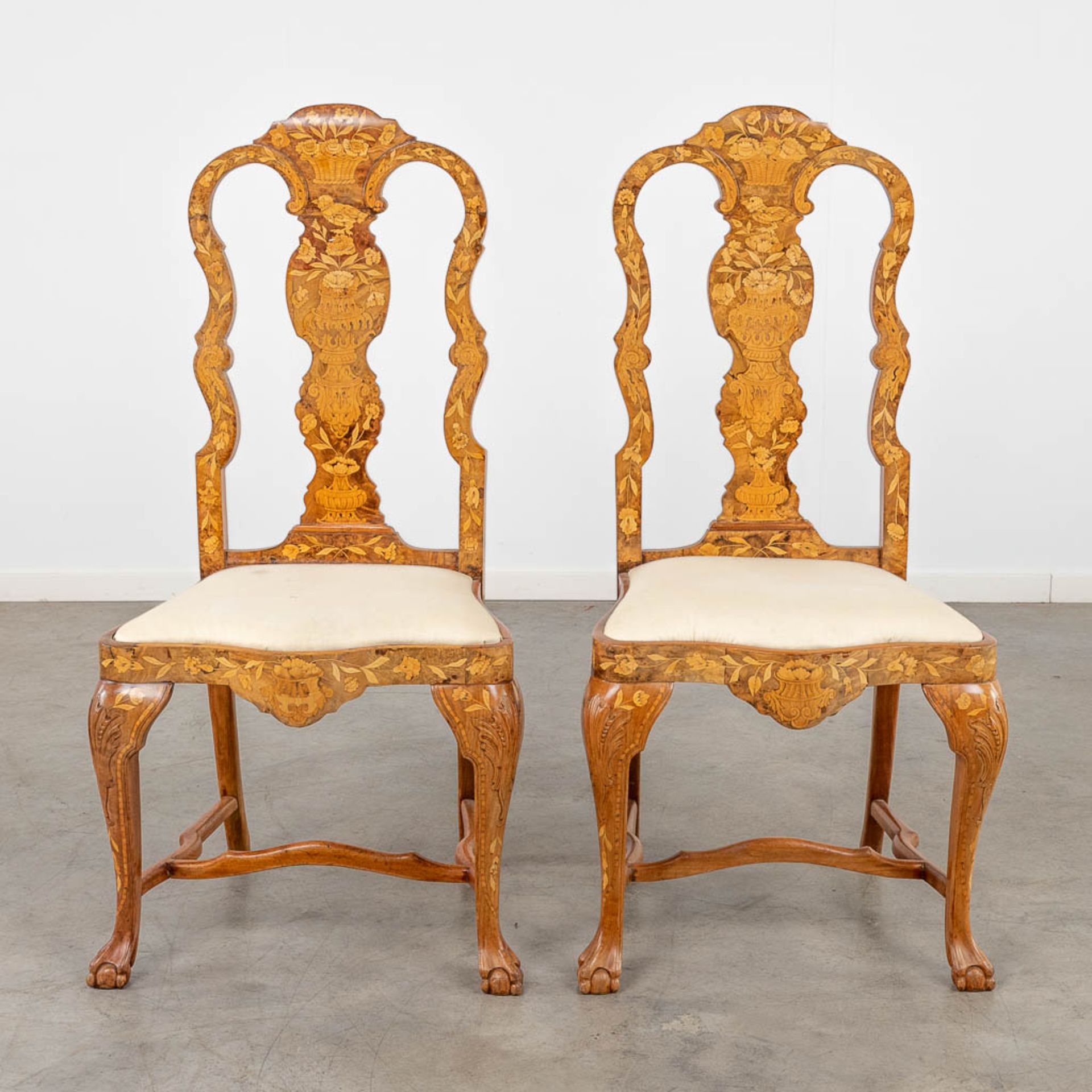 A pair of chairs with flower marquetry, 18th C. (L:46 x W:55 x H:112 cm) - Bild 3 aus 17