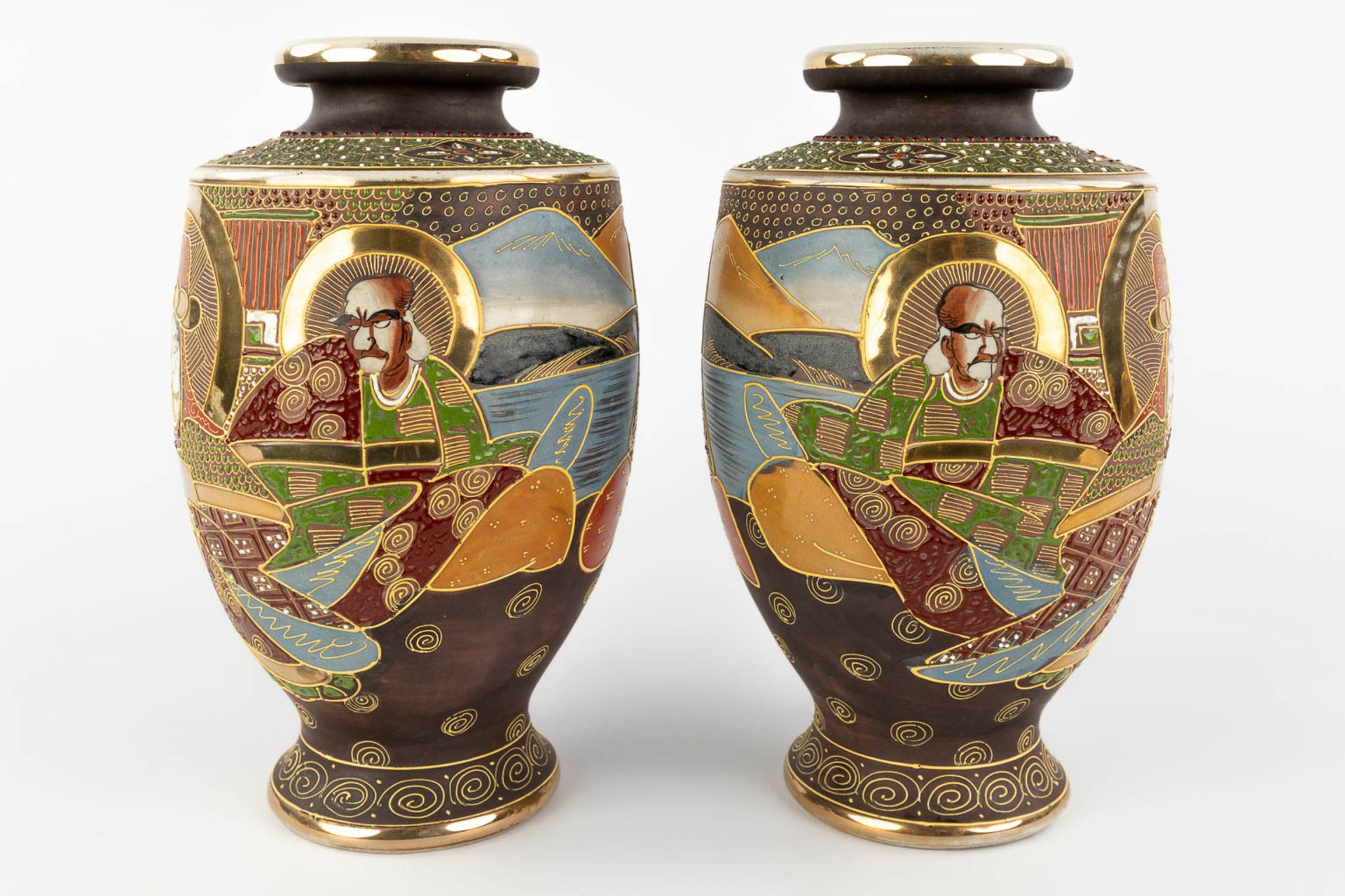 A pair of vases, a vase and jar with lid, Satsuma faience, Japan. 20th C. (H:31 x D:19 cm) - Image 8 of 19