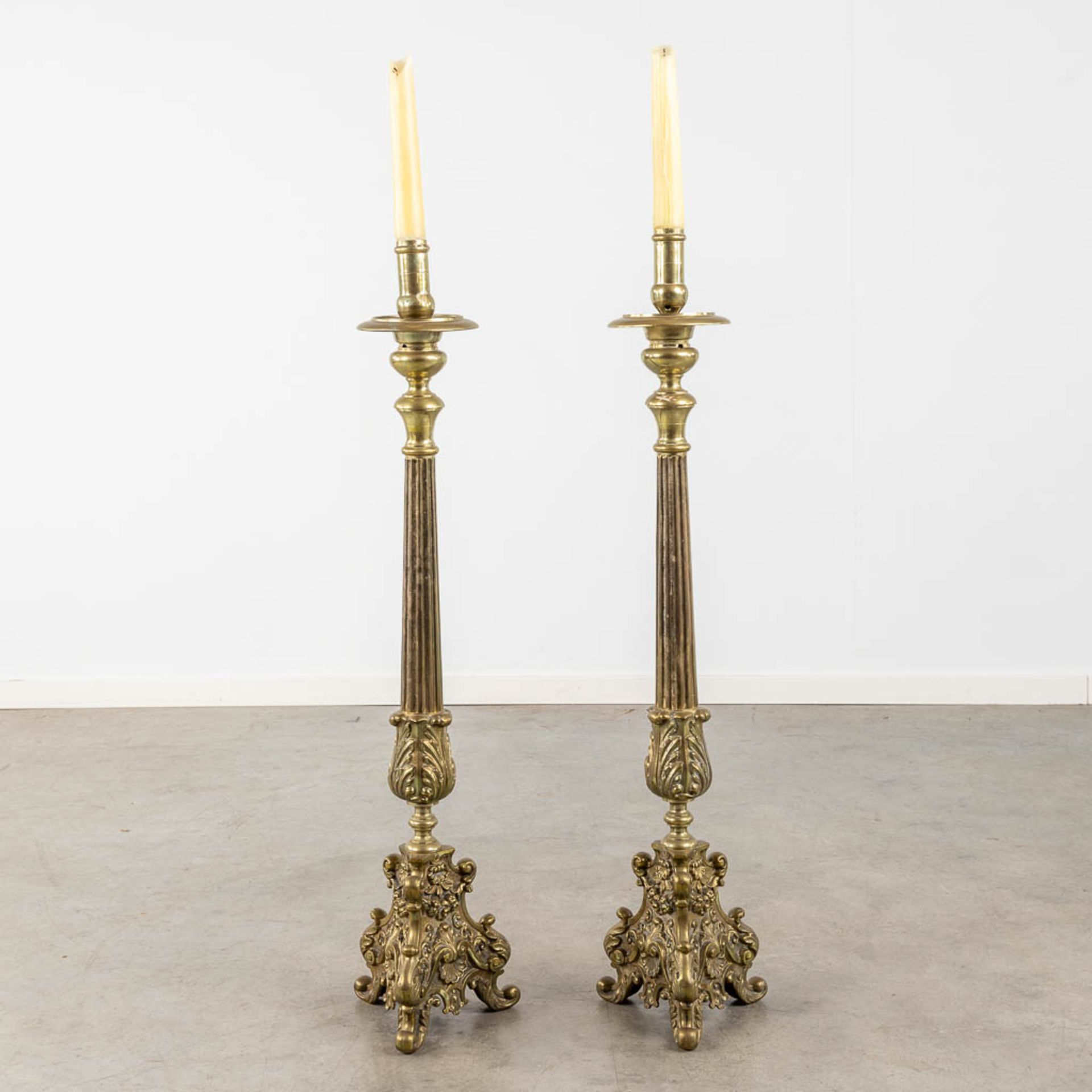 A pair of bronze church candlesticks/candle holders, Louis XV style. Circa 1900. (W:23 x H:105 cm) - Image 3 of 9