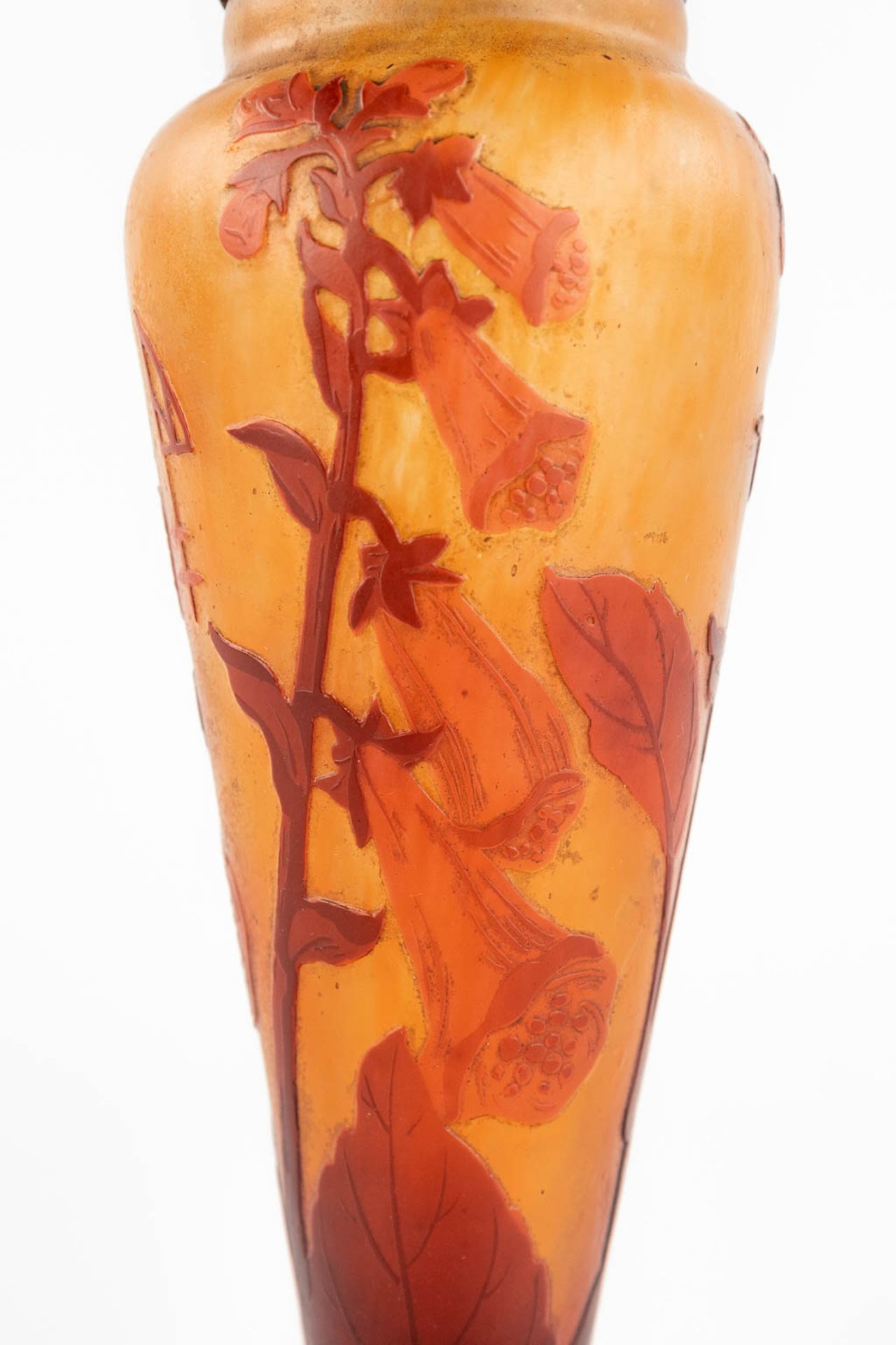 Daum Nancy, a Pâte De Verre base for a table lamp with 'Digitalis Flowers'. Art Deco, France. (H:26 - Image 12 of 13