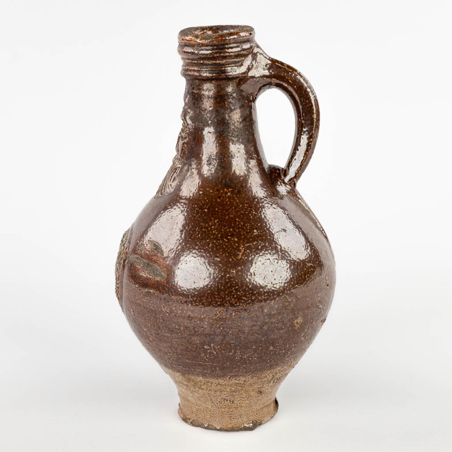 An antique Bartman jug with a single cartouche. 17th C. (H:22 x D:13,5 cm) - Image 5 of 14