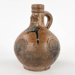An antique Bartmann jug with 3 cartouches, 17th C. (H:20 x D:14,5 cm)