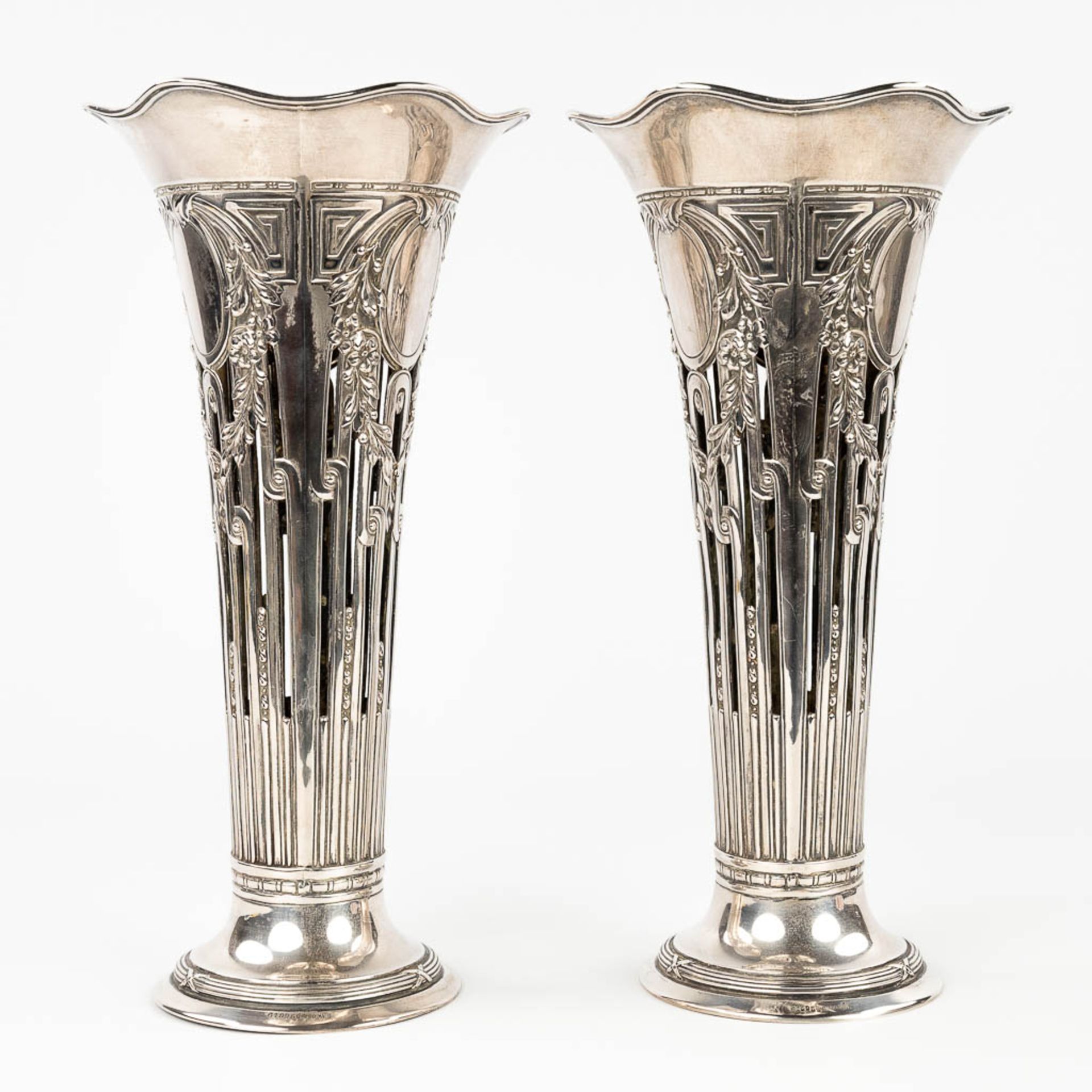 A pair of vases made of silver and marked 800. Made in Germany. 693g. 20th C. (H:31 x D:15,5 cm) - Image 6 of 14