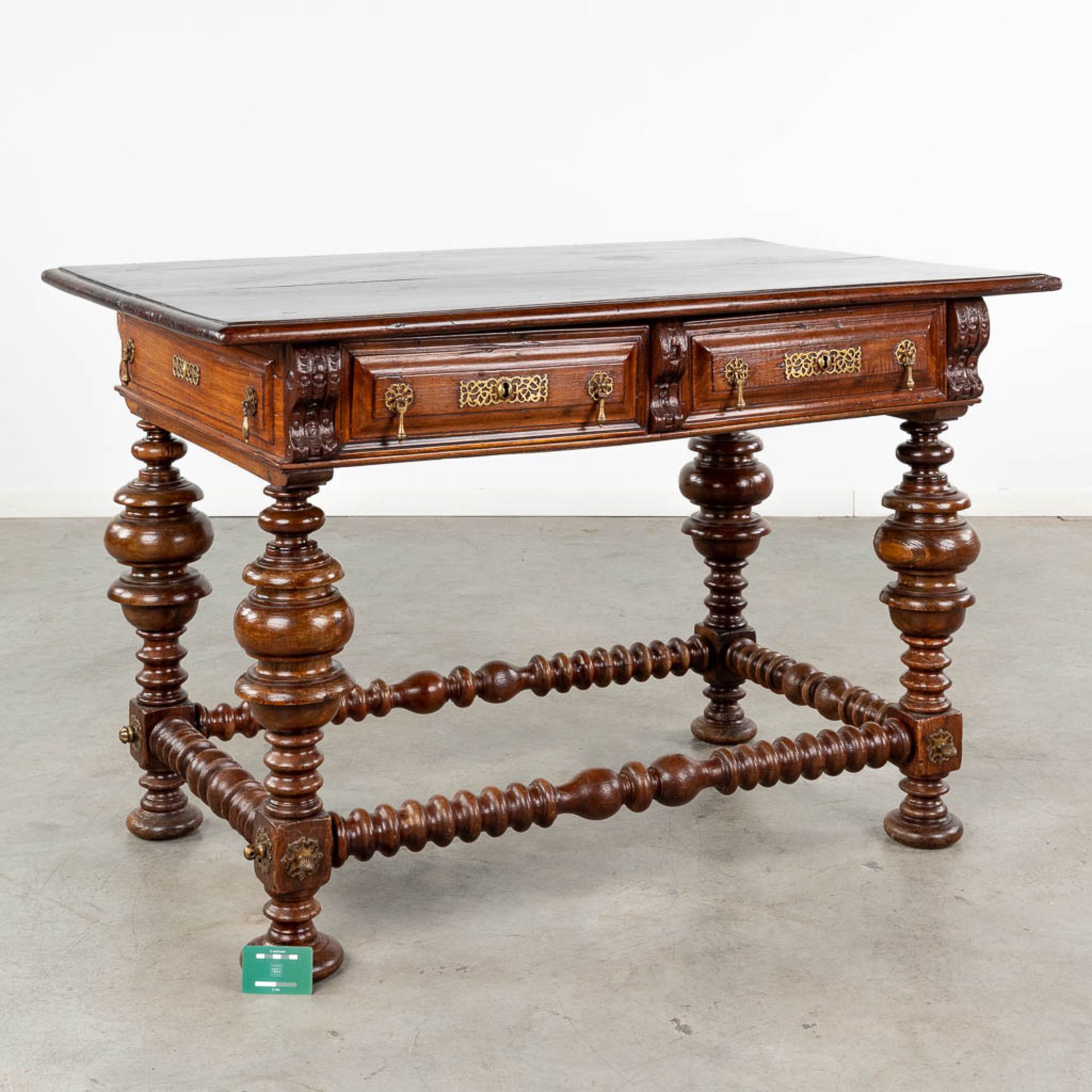 An antique payment table, probably portugal, 18th C. (L:80 x W:125 x H:83 cm) - Bild 2 aus 15