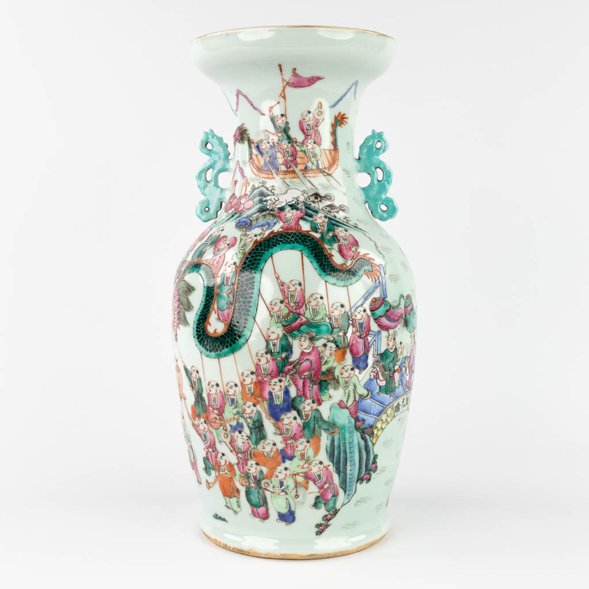 A Chinese Famille Rose '100 Boys' vase. 19th C. (H:44 x D:23 cm)