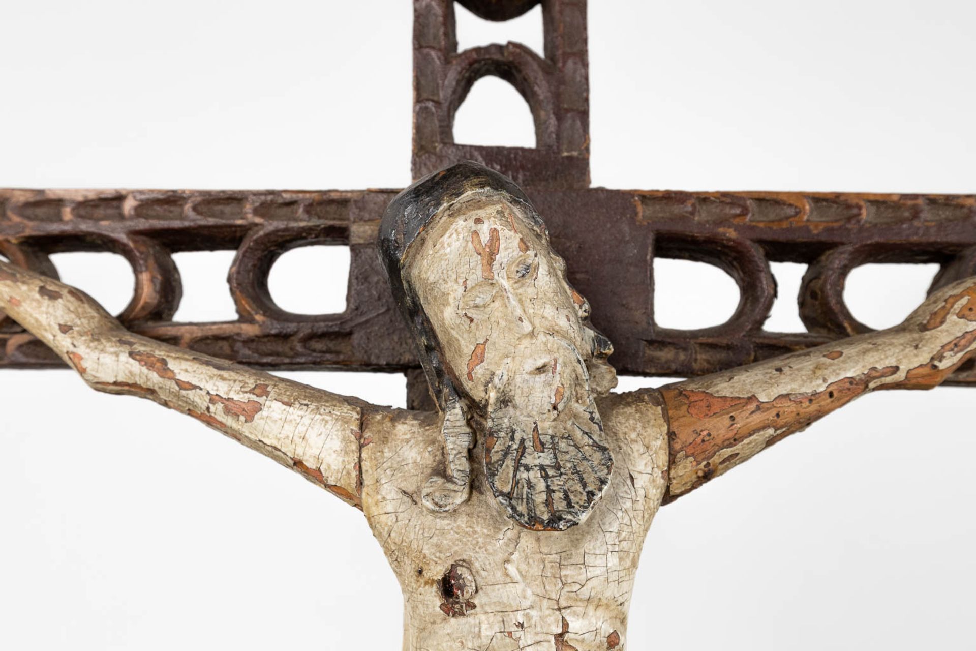 An antique wood-sculptured statue of Jesus on the cross, folk art. 18th C. (W:55 x H:112 cm) - Image 8 of 15