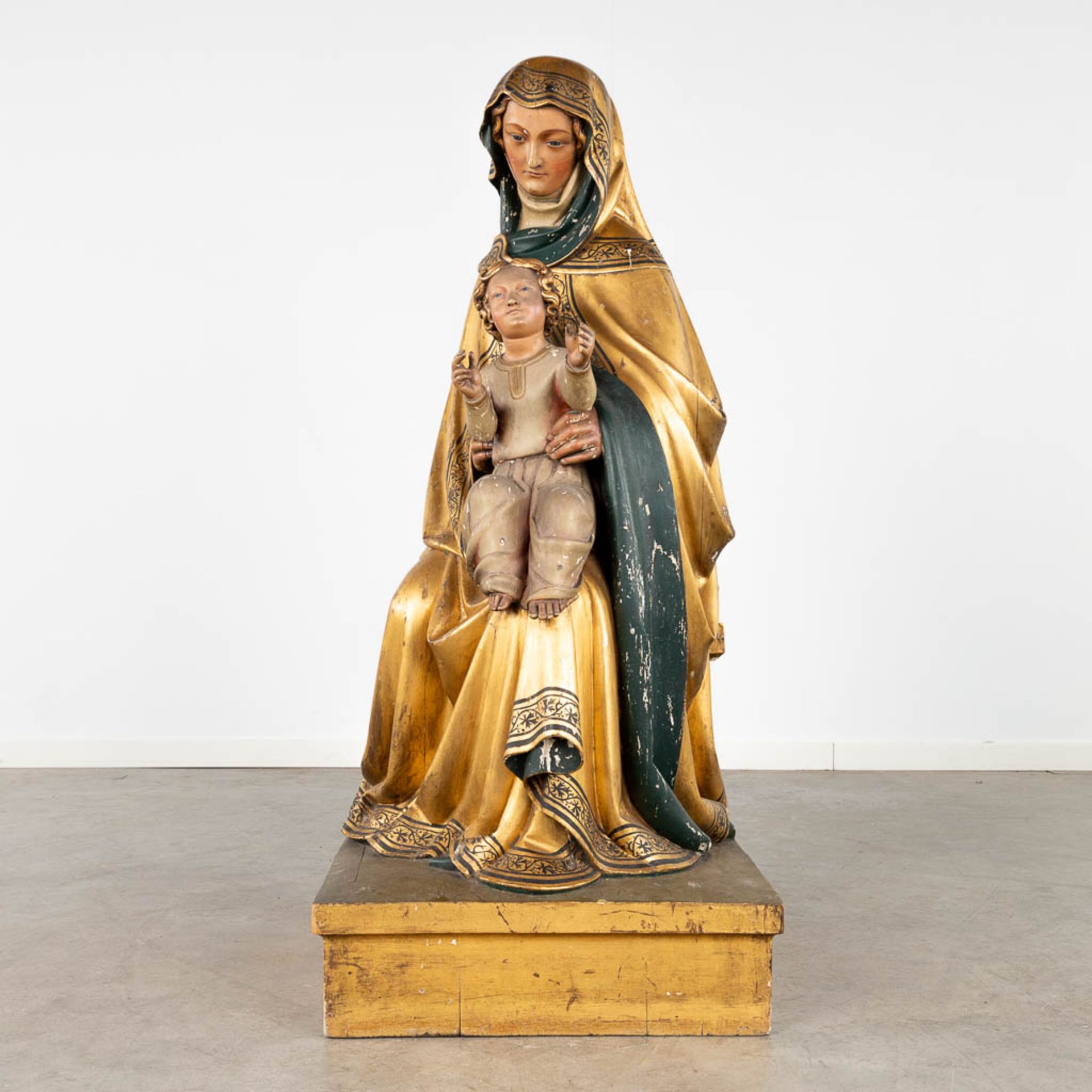 An antique wood-sculptured statue of Saint Anna with child, gilt and polychrome. 18th/19th C. (L:51 - Image 3 of 20