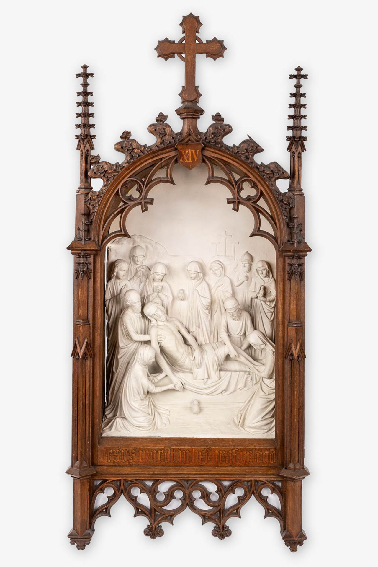 An extensive 14-piece 'Stations Of The Cross', plaster with gothic revival, wood-sculptured frames. - Image 29 of 30