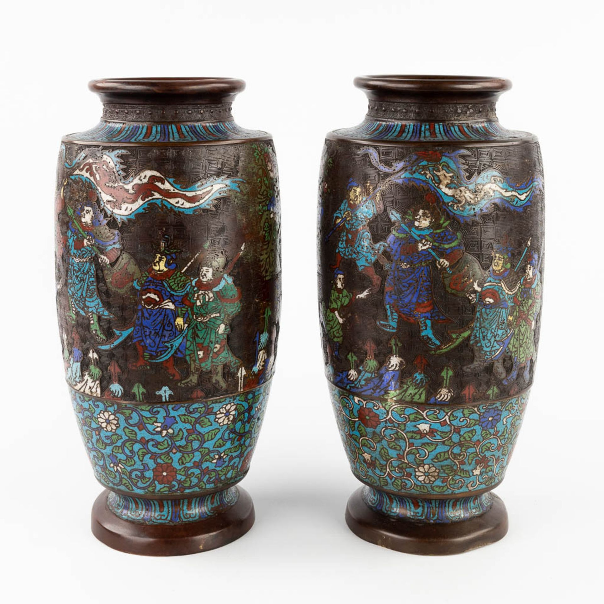 A pair of bronze vases with Champslevé decor. 19th C. (H:40 x D:20 cm) - Image 4 of 14