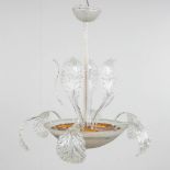 A Venetian glass chandelier, made in Murano, Italy. (H:75 x D:70 cm)