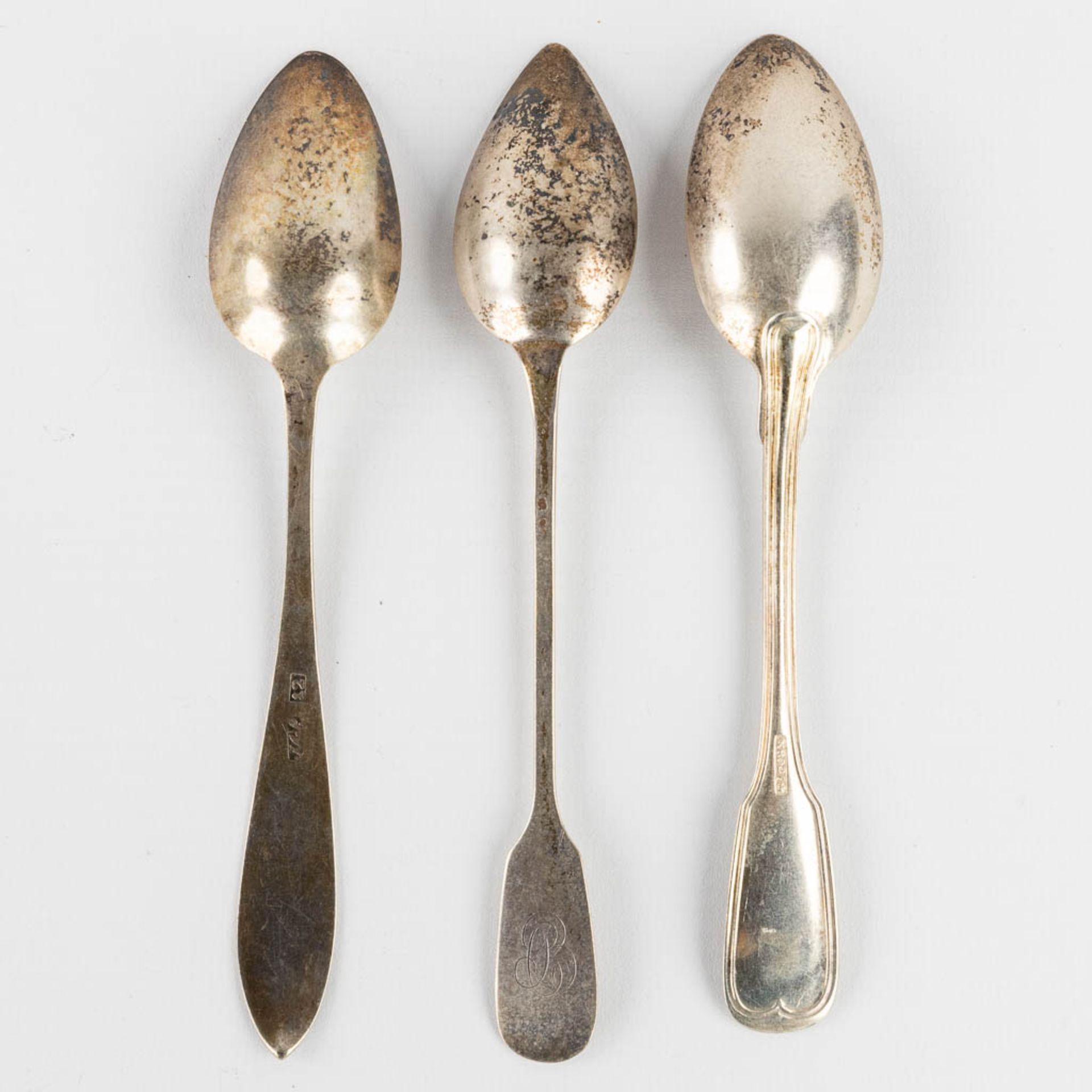61 pieces of silver cutlery and accessories. (L:29 cm) - Image 9 of 22