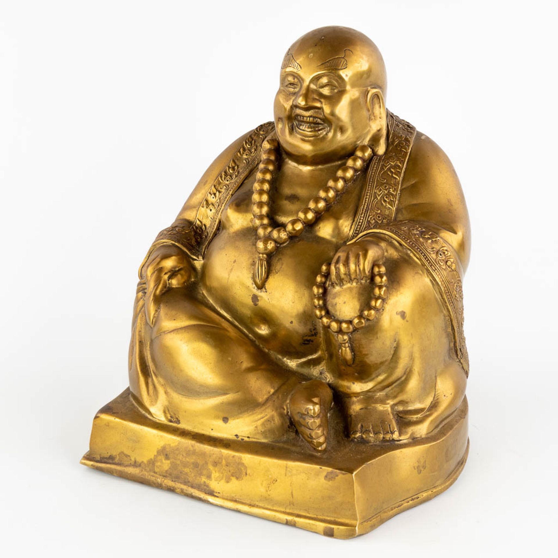 A Chinese laughing buddha, polished bronze. (L:27 x W:27 x H:34 cm) - Image 7 of 11