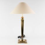 Belgo Chrome, a table lamp. Brass. (L:17,5 x W:17,5 x H:85 cm)