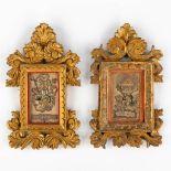 Two wood-sculptured frames with Santjes. 18th/19de/20ste eeuw. (W:17 x H:28 cm)