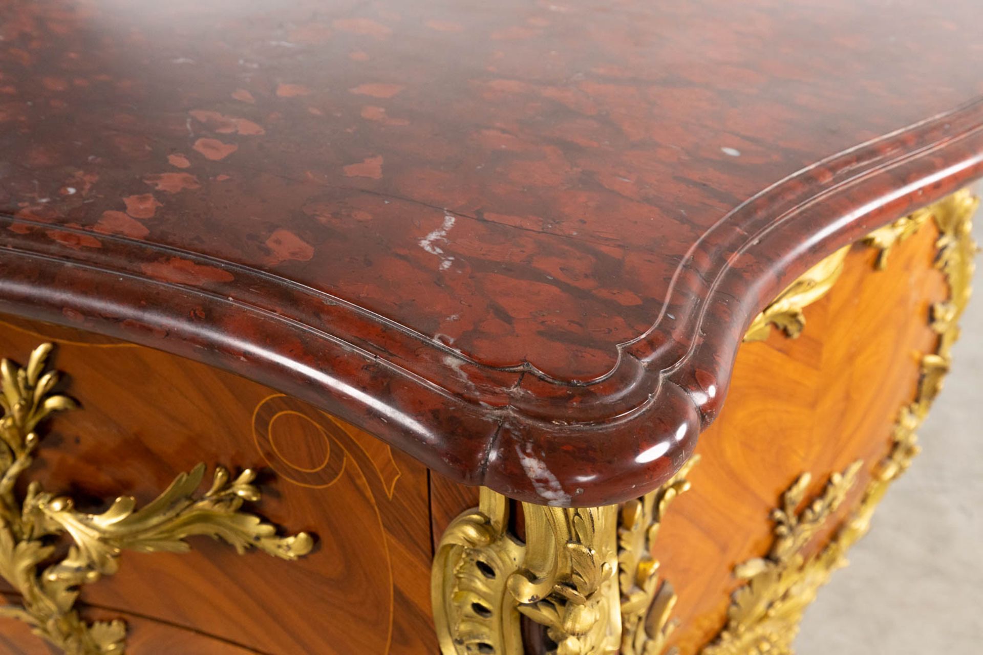 Pierre Roussel (1723-1782) A two-drawer commode, mounted with ormolu bronze. 18th C. (L:63 x W:150 x - Bild 13 aus 22