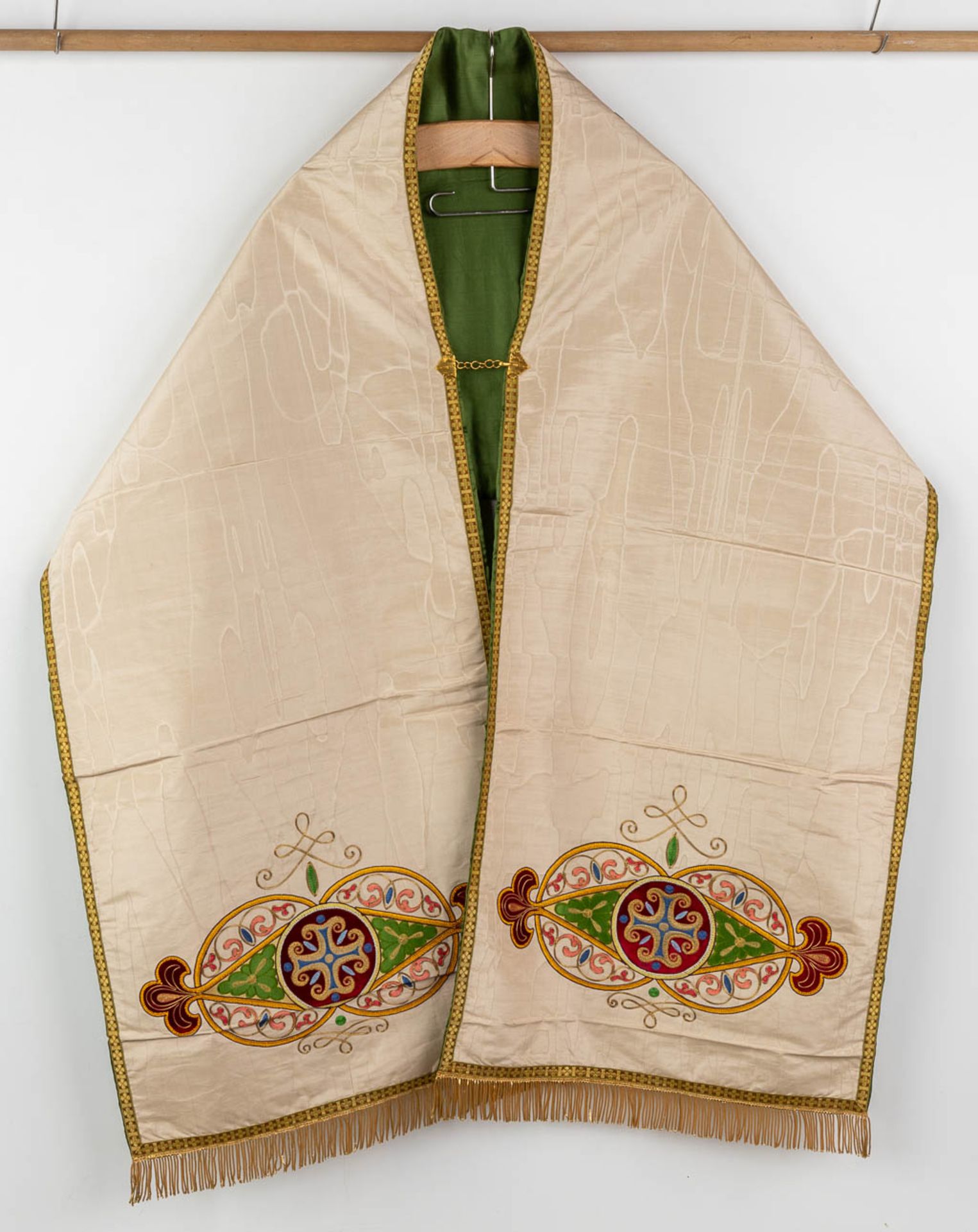 A set of Lithurgical Robes and accessories. Thick gold thread and embroideries. - Image 27 of 40