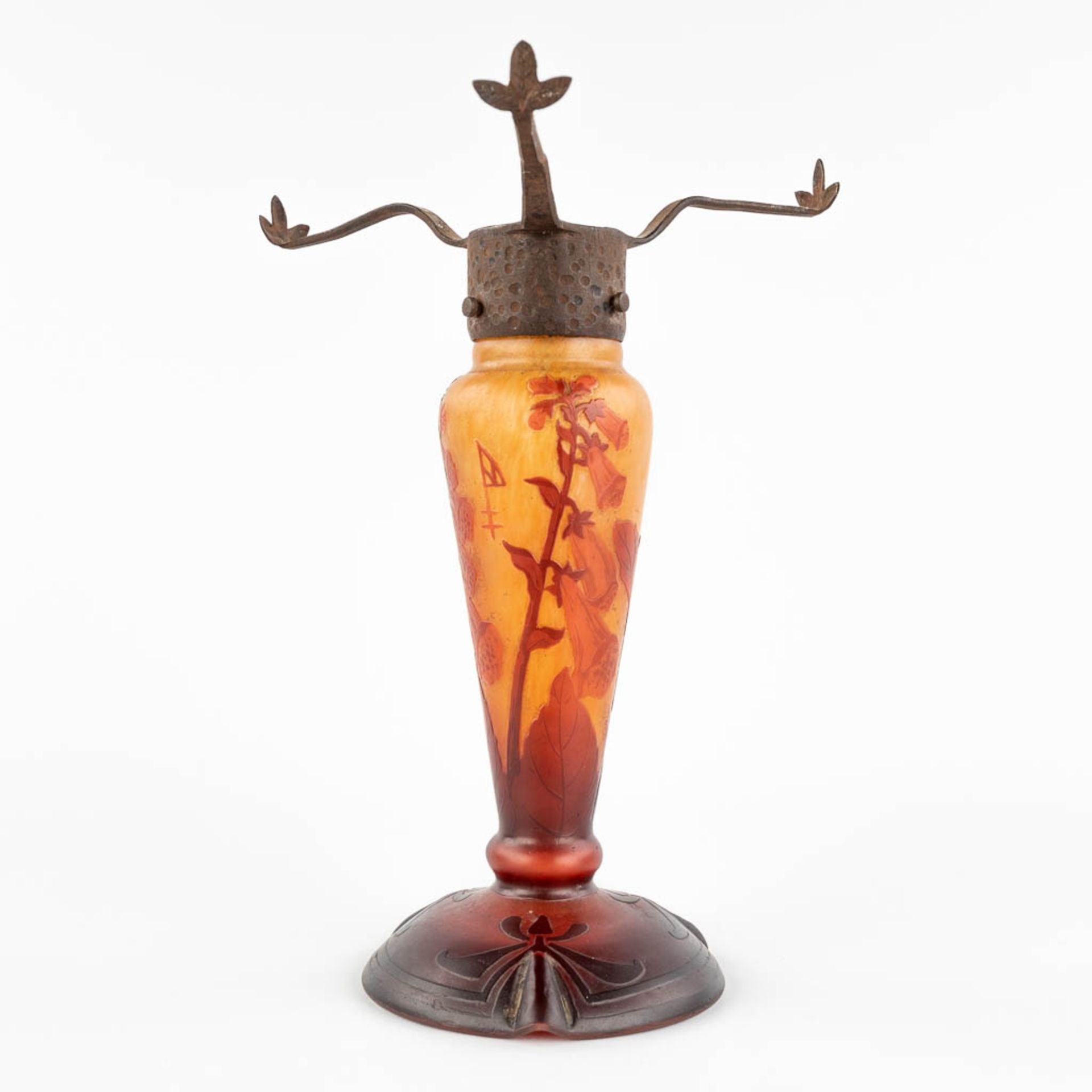 Daum Nancy, a Pâte De Verre base for a table lamp with 'Digitalis Flowers'. Art Deco, France. (H:26 - Image 7 of 13