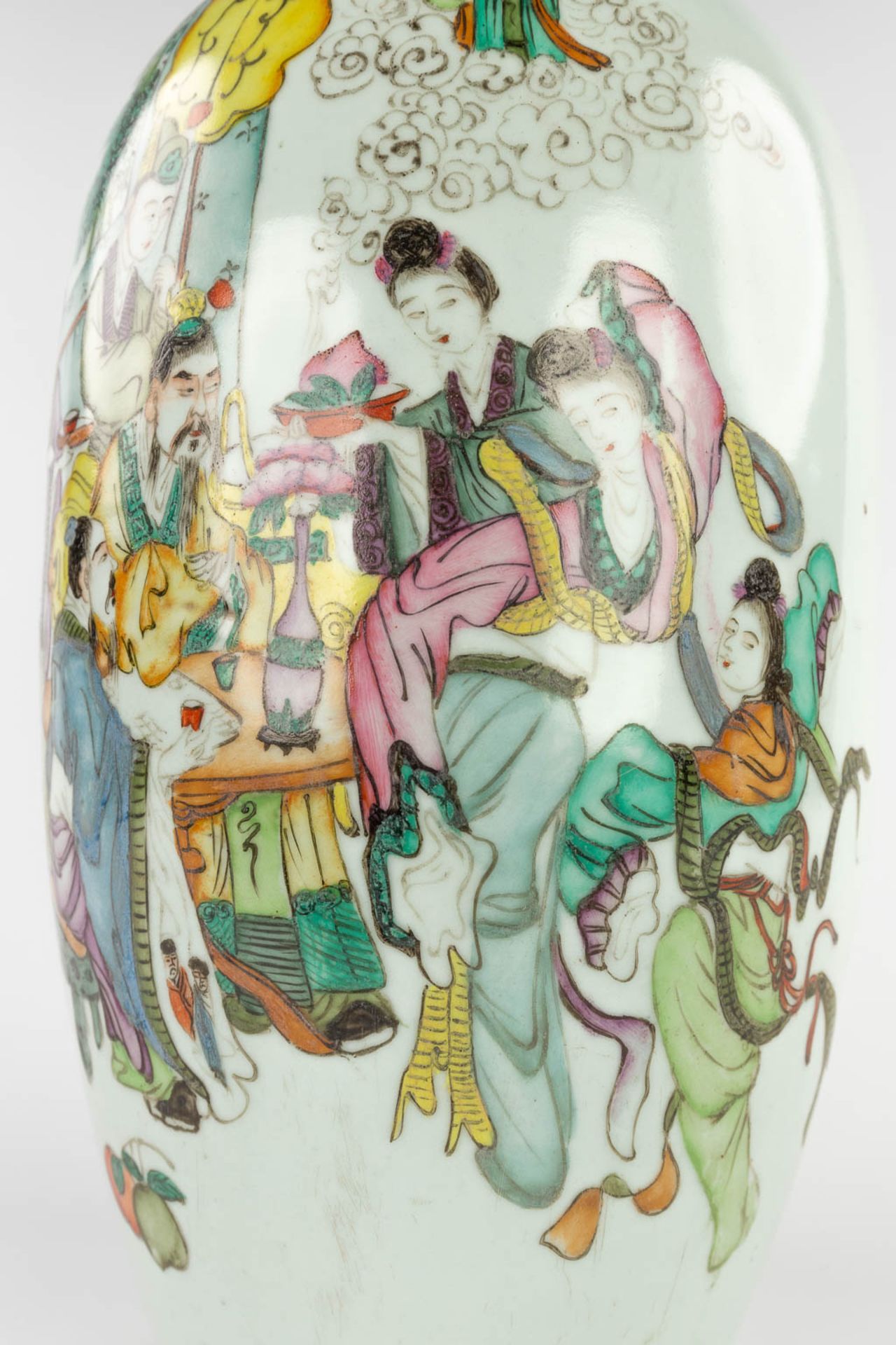 A Chinese vase, decorated with ladies and an emperor. 19th/20th C. (H:57 x D:23 cm) - Image 10 of 14