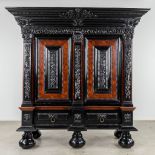 An exceptional 'Dutch Pillowcabinet' finished with ebony and rosewood, 17th/18th C. (L:89 x W:225 x