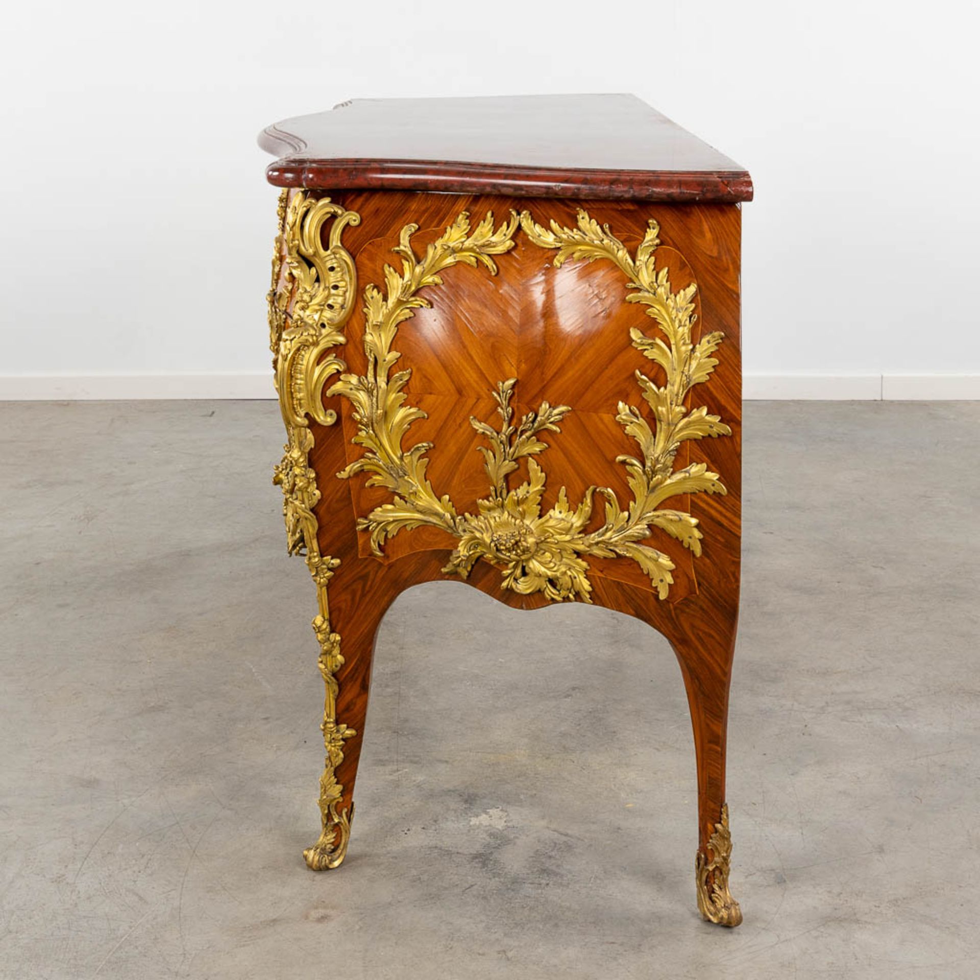 Pierre Roussel (1723-1782) A two-drawer commode, mounted with ormolu bronze. 18th C. (L:63 x W:150 x - Bild 18 aus 22