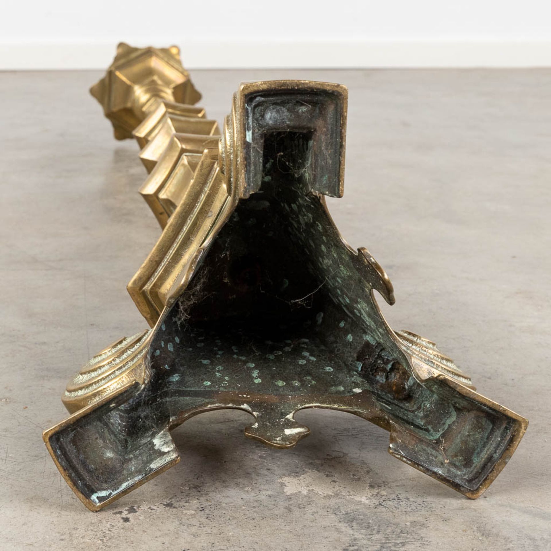 A large Church candlestick/candle holder, bronze. 20th C. (H:120 x D:21 cm) - Image 10 of 10