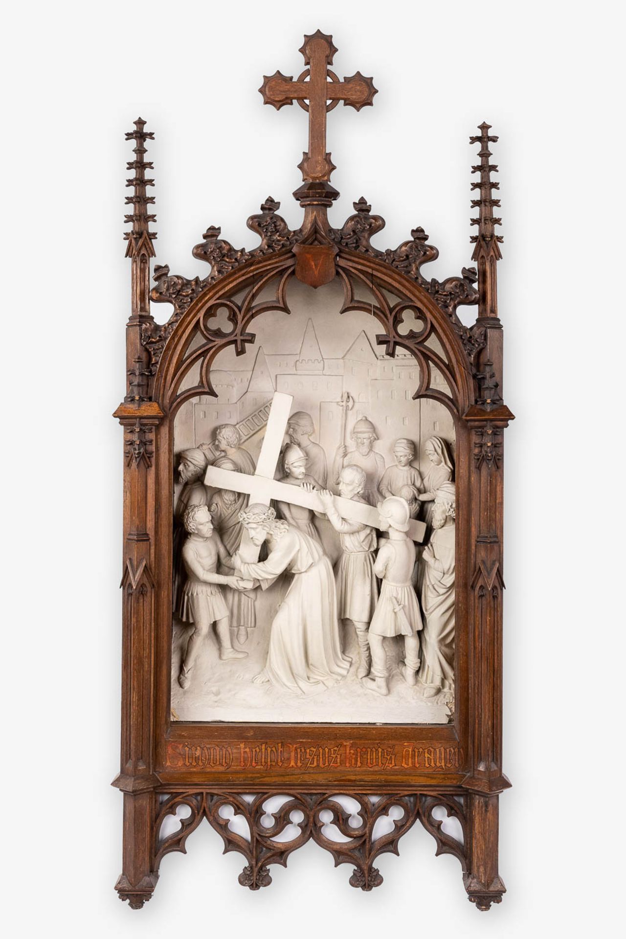 An extensive 14-piece 'Stations Of The Cross', plaster with gothic revival, wood-sculptured frames. - Bild 11 aus 30