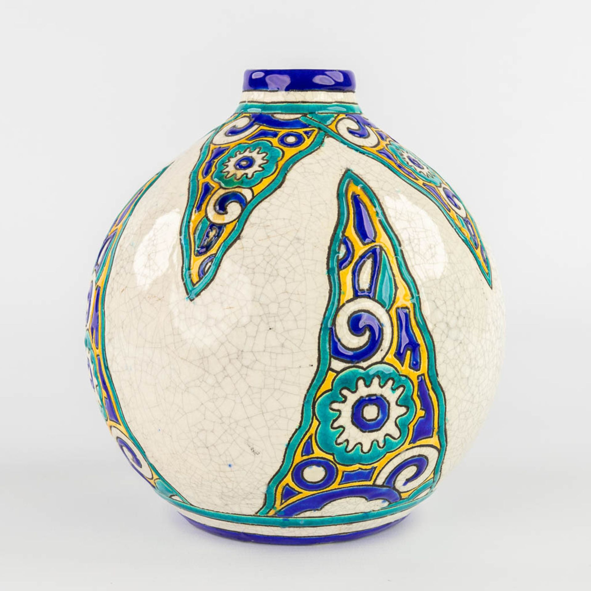 Boch Keramis, a faience vase, art deco. (H:18 x D:17 cm) - Image 6 of 12