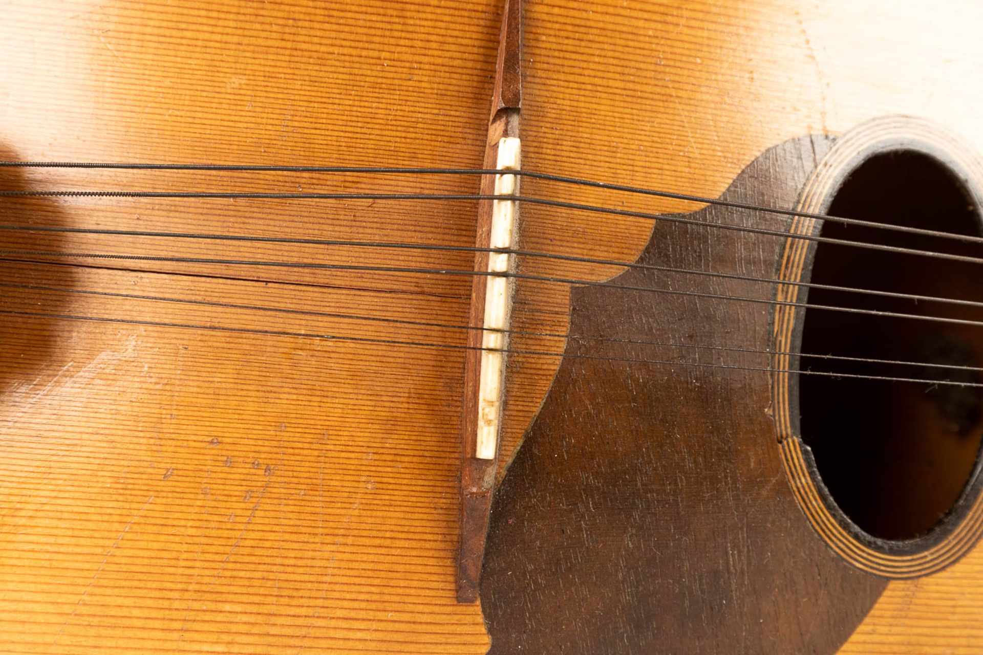 Two mandolines, of which one is marked Fratelli Umberto. (L:20 x W:60 x H:14 cm) - Image 16 of 20