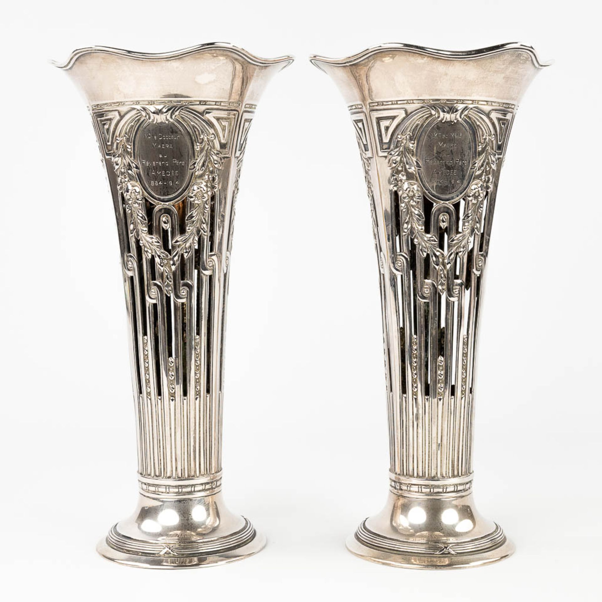 A pair of vases made of silver and marked 800. Made in Germany. 693g. 20th C. (H:31 x D:15,5 cm) - Image 3 of 14