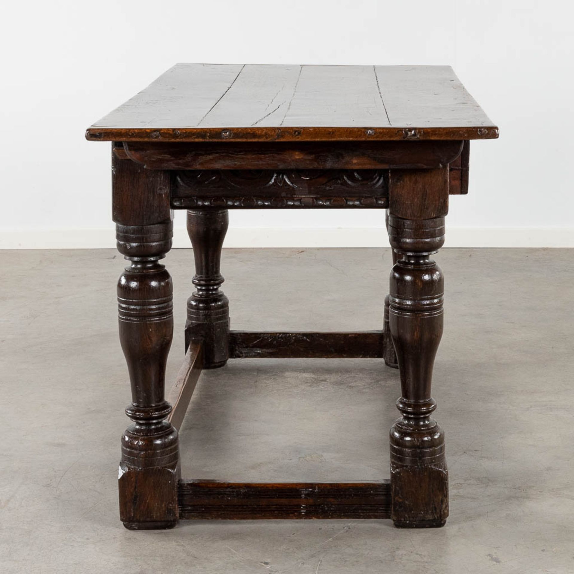 An antique payment table/side table. Oak, 18th C. (L:72 x W:142 x H:76 cm) - Bild 7 aus 16