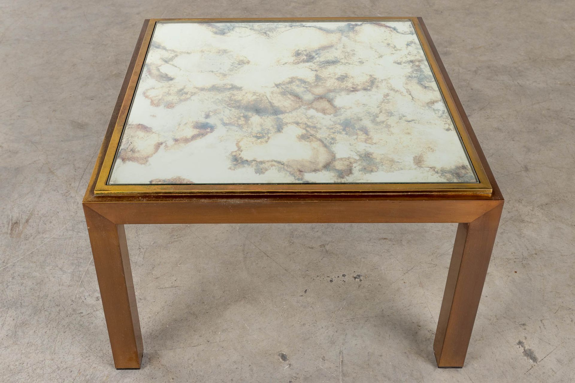 Belgo Chrome, a square, brass and tinted glass side table. (L:57 x W:57 x H:37 cm) - Bild 6 aus 8